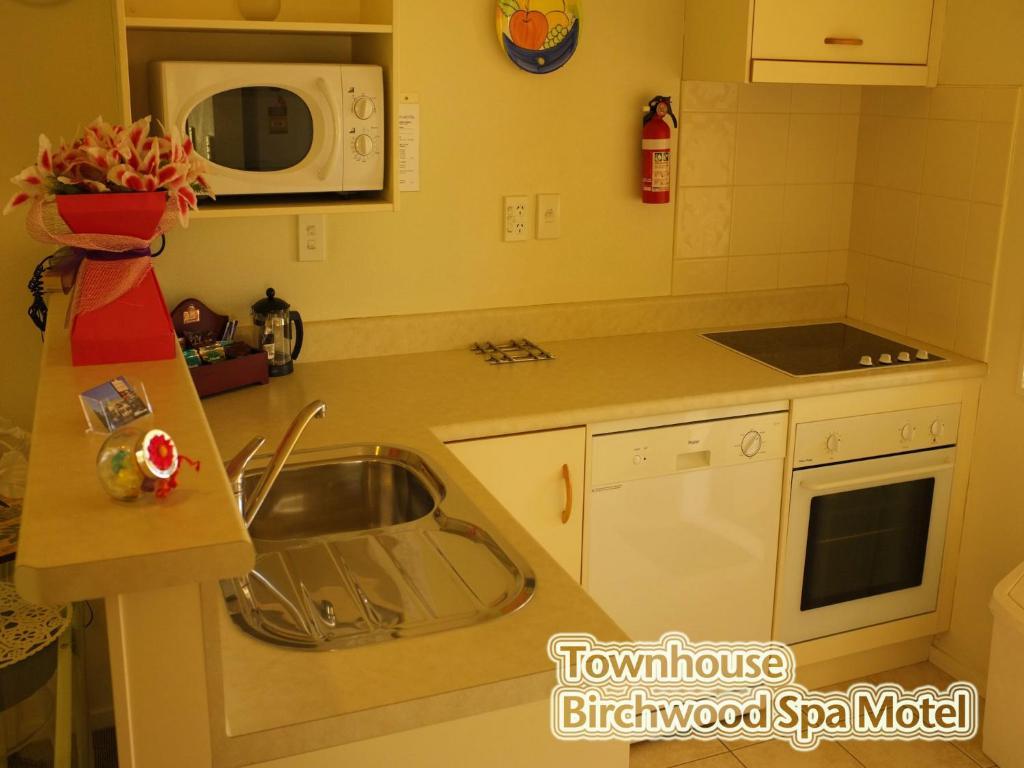 バーチウッド スパ モーテル ロトルア 部屋 写真
